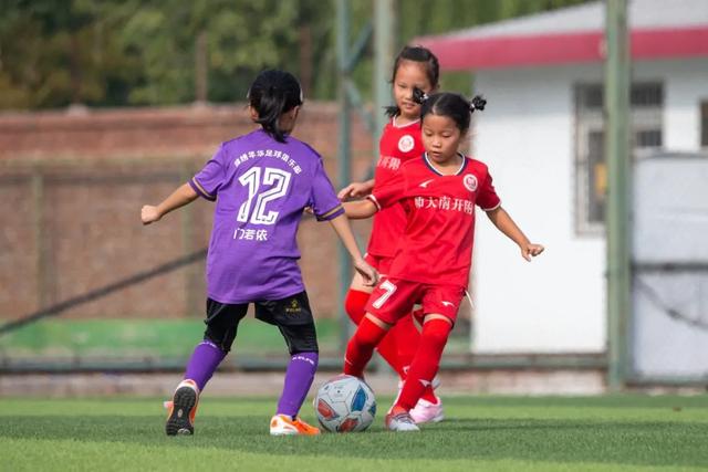 阿森纳U17女足2-1力克上海夺冠